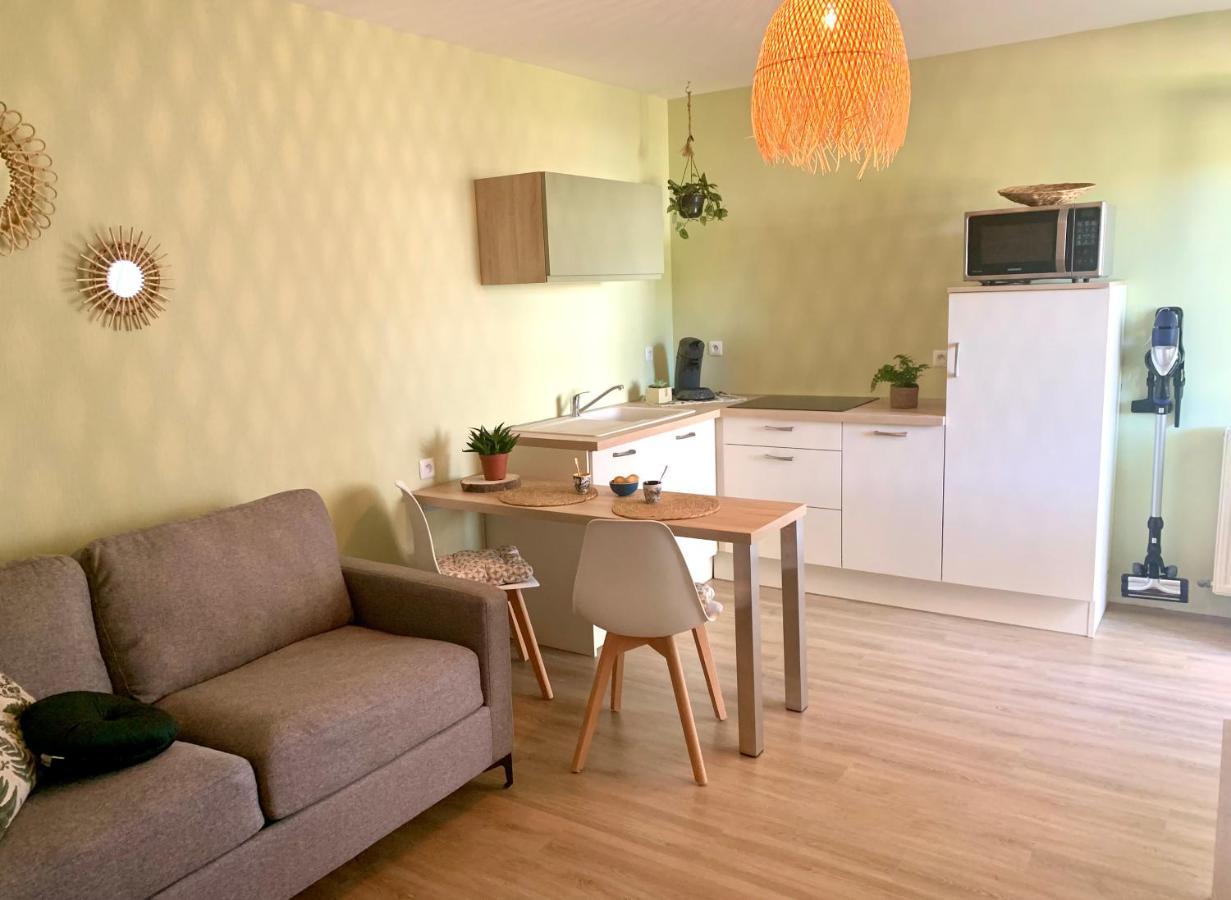 Gite Dans Une Ambiance Vegetale Avec Spa Privatif Jazennes Εξωτερικό φωτογραφία